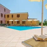 Comfy Flat With Terrace And Pool Apartment *