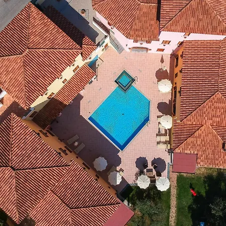 Comfy Flat With Terrace And Pool *