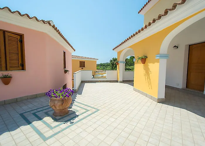 Comfy Flat With Terrace And Pool Cala Liberotto