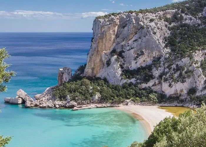 Lejlighed Comfy Flat With Terrace And Pool